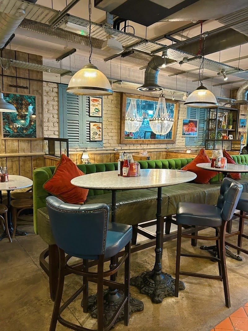 Bill's Kingston - Photo 2