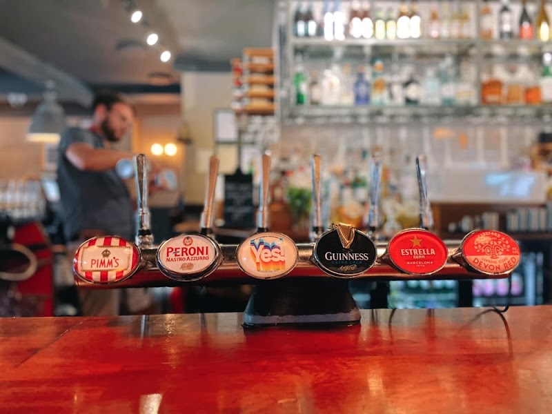 The Boaters Inn - Photo 3