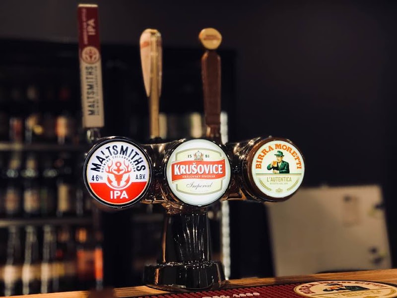 Chick and Beers - Photo 2